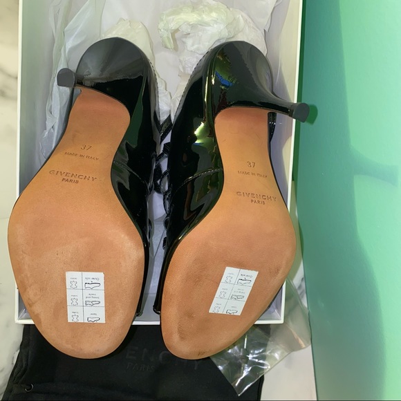 37 GIVENCHY Lace-up Heeled Sandals In Black - Picture 8 of 9